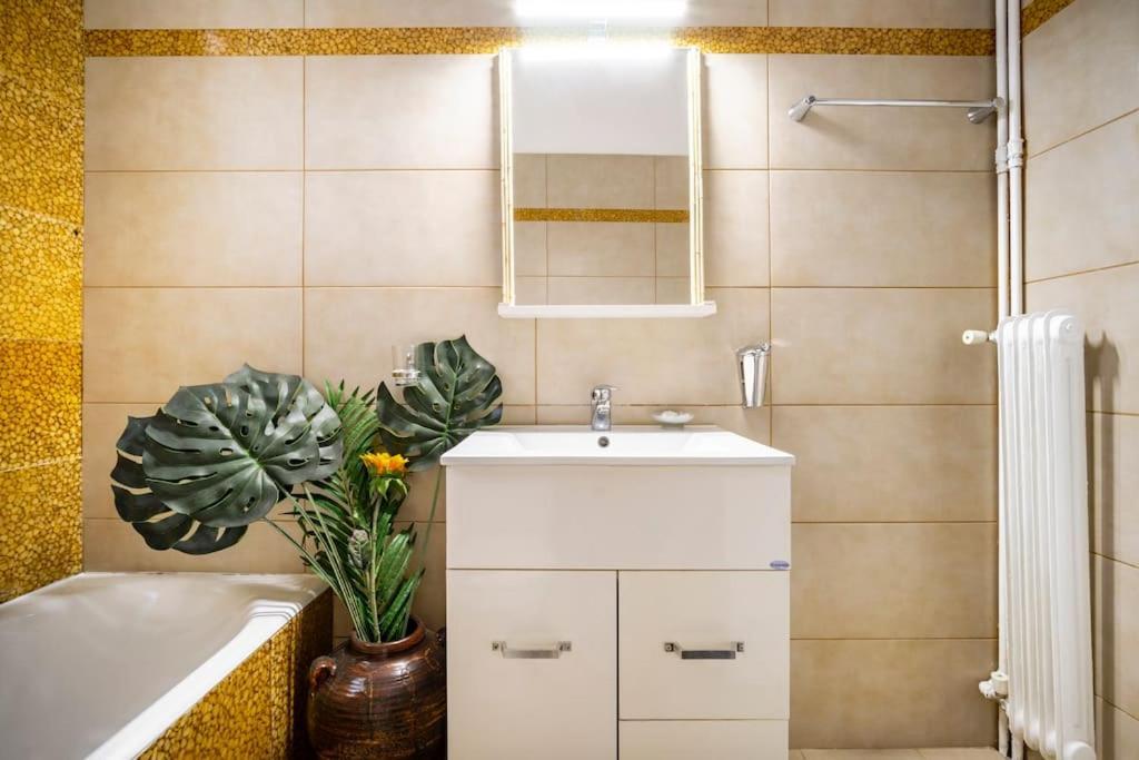 Athens Paradise Cozy 53 Sqm Apartament Near To Metro Экстерьер фото
